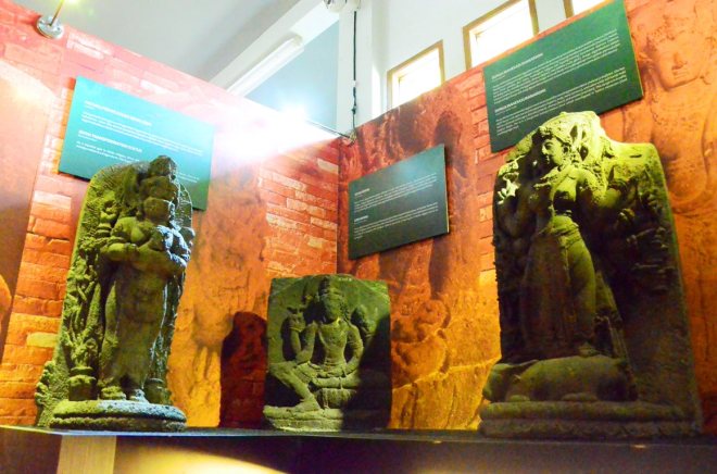 Koleksi Arca di Museum Mpu Tantular Sidoarjo [Hak Milik Foto: Pariwisata Sidoarjo]